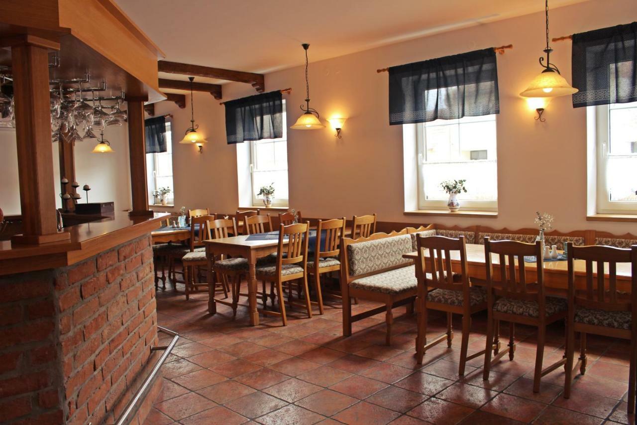 Penzion A Restaurace U Kalendu Strážnice Eksteriør billede